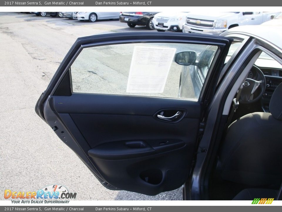 2017 Nissan Sentra S Gun Metallic / Charcoal Photo #11