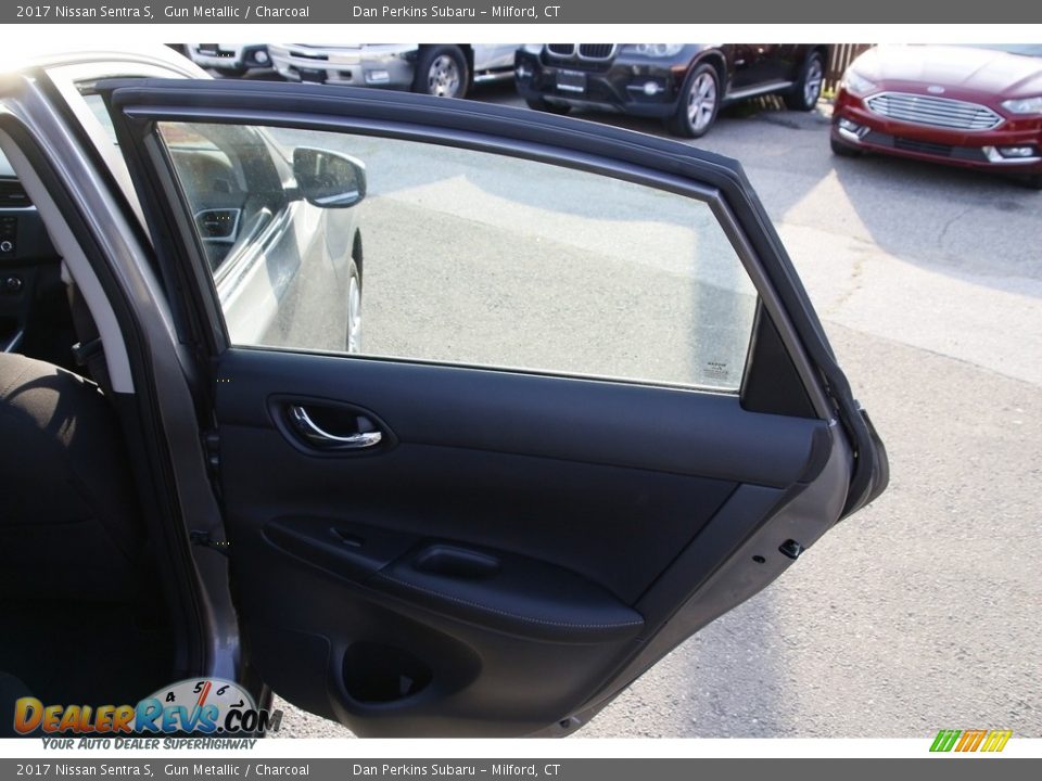 2017 Nissan Sentra S Gun Metallic / Charcoal Photo #14