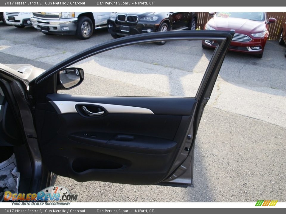 2017 Nissan Sentra S Gun Metallic / Charcoal Photo #16