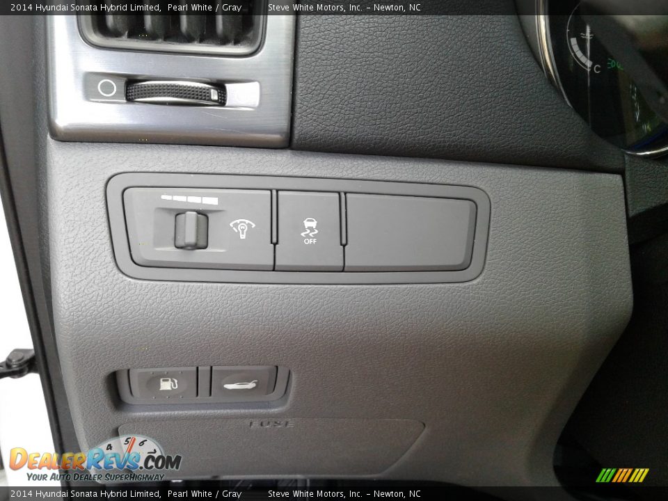 2014 Hyundai Sonata Hybrid Limited Pearl White / Gray Photo #17
