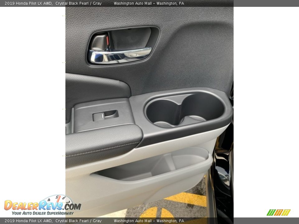 2019 Honda Pilot LX AWD Crystal Black Pearl / Gray Photo #17