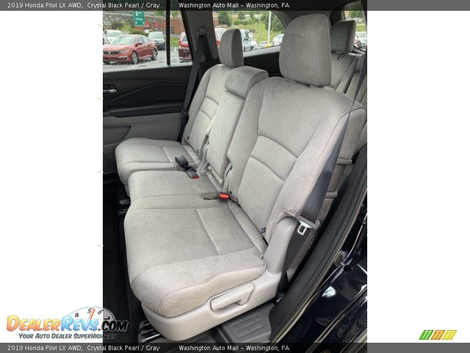 2019 Honda Pilot LX AWD Crystal Black Pearl / Gray Photo #18