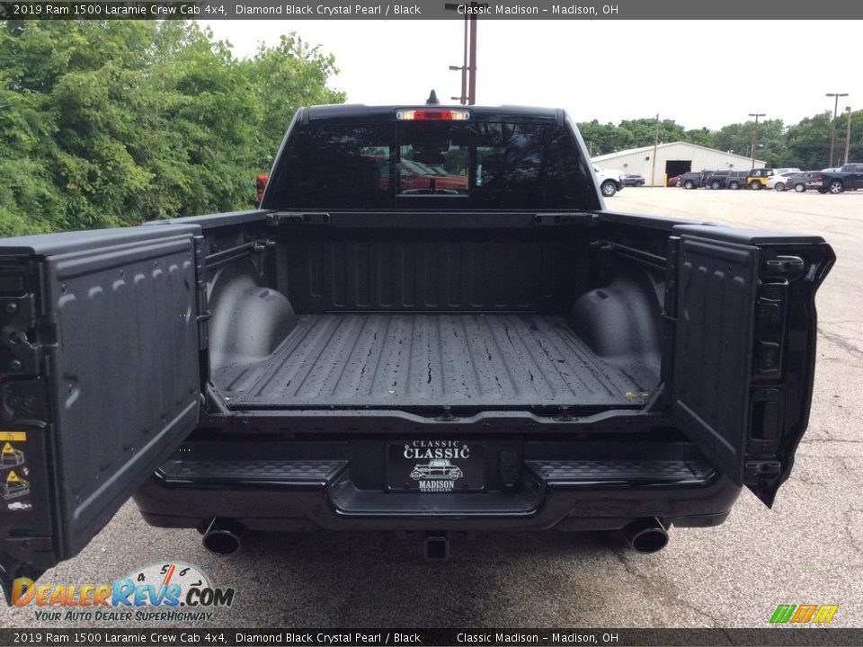 2019 Ram 1500 Laramie Crew Cab 4x4 Diamond Black Crystal Pearl / Black Photo #8