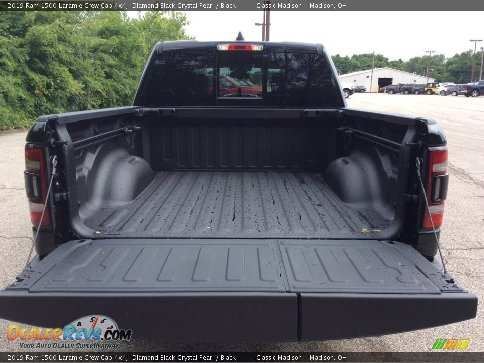 2019 Ram 1500 Laramie Crew Cab 4x4 Diamond Black Crystal Pearl / Black Photo #9
