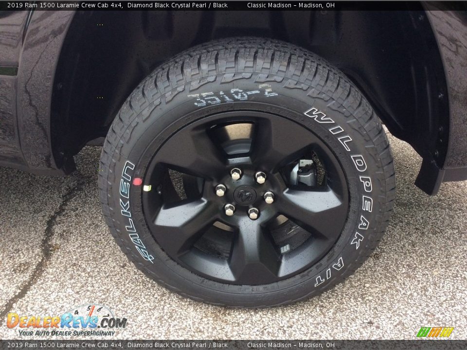 2019 Ram 1500 Laramie Crew Cab 4x4 Diamond Black Crystal Pearl / Black Photo #10