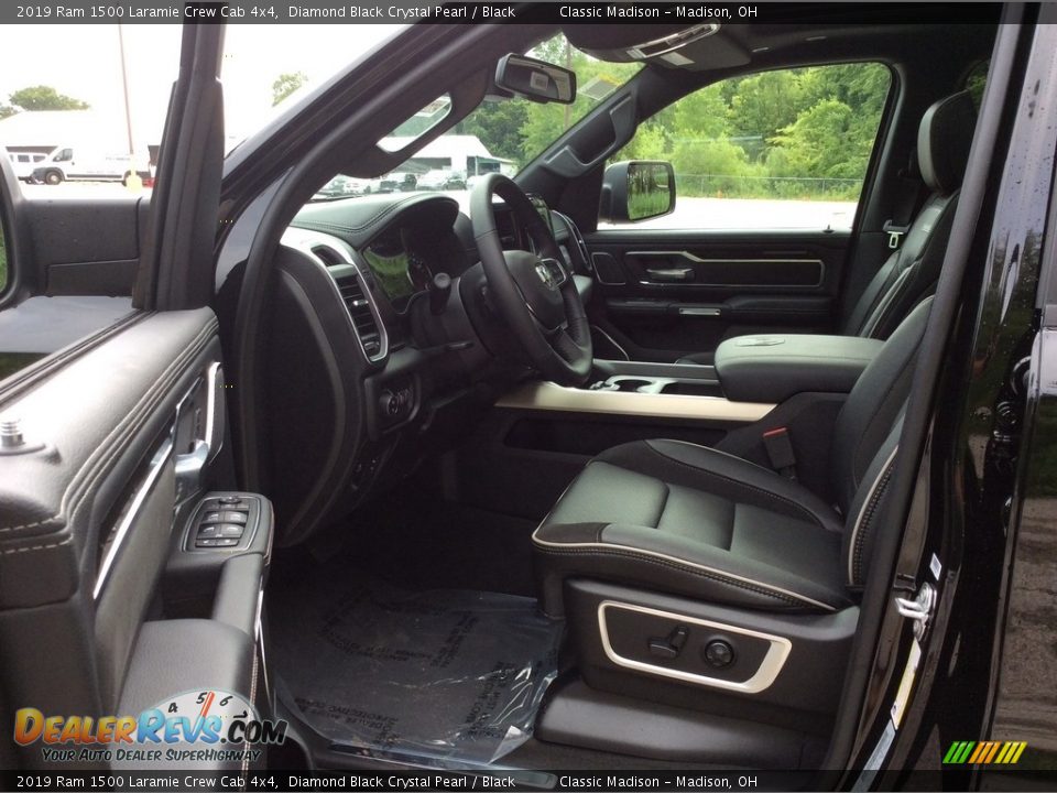 2019 Ram 1500 Laramie Crew Cab 4x4 Diamond Black Crystal Pearl / Black Photo #12