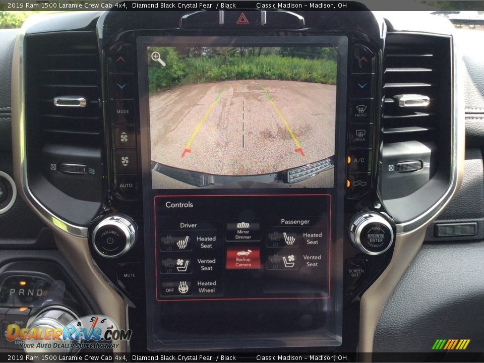 2019 Ram 1500 Laramie Crew Cab 4x4 Diamond Black Crystal Pearl / Black Photo #18