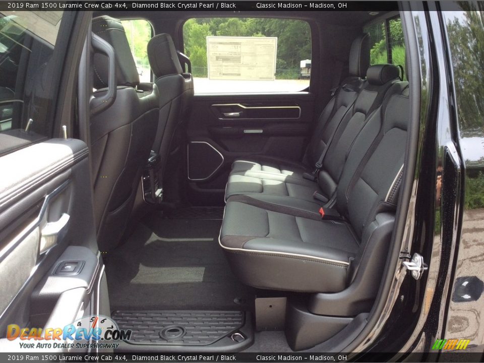 2019 Ram 1500 Laramie Crew Cab 4x4 Diamond Black Crystal Pearl / Black Photo #19