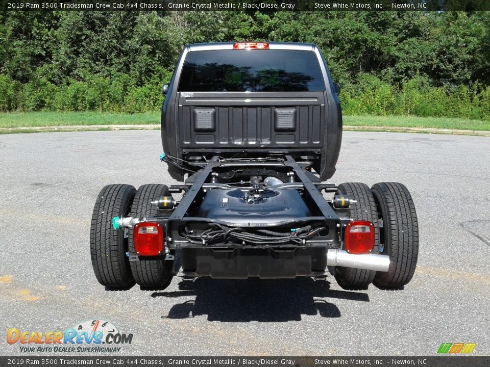 2019 Ram 3500 Tradesman Crew Cab 4x4 Chassis Granite Crystal Metallic / Black/Diesel Gray Photo #7