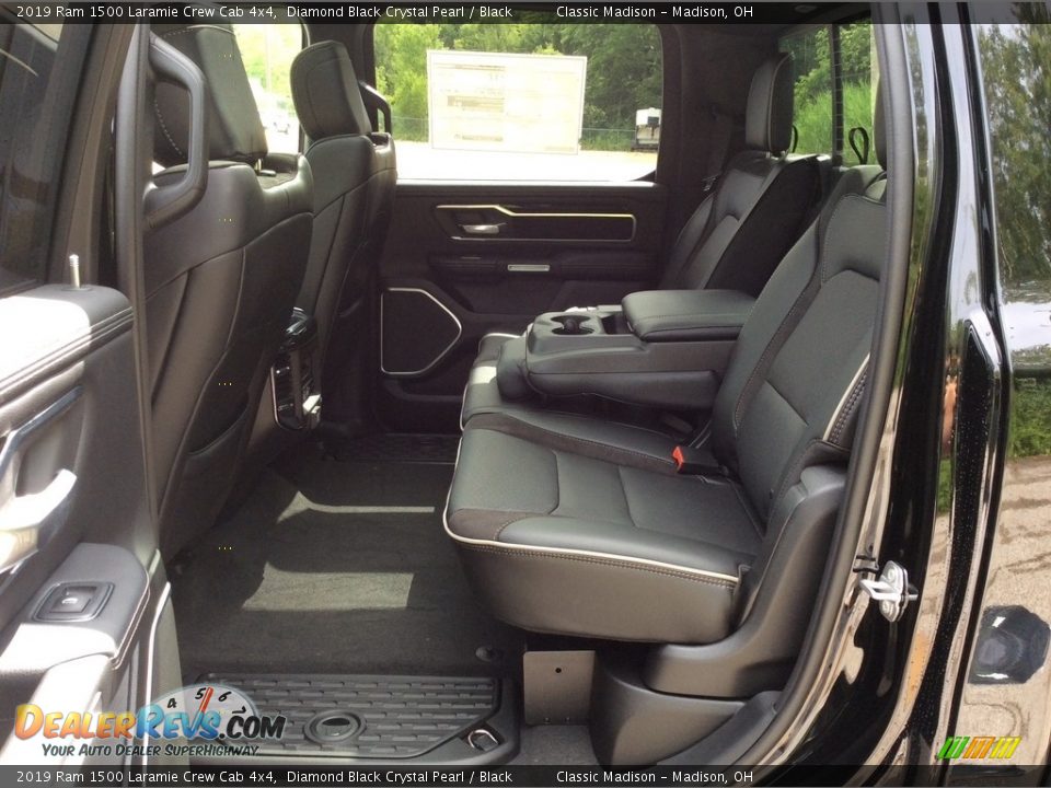 2019 Ram 1500 Laramie Crew Cab 4x4 Diamond Black Crystal Pearl / Black Photo #20