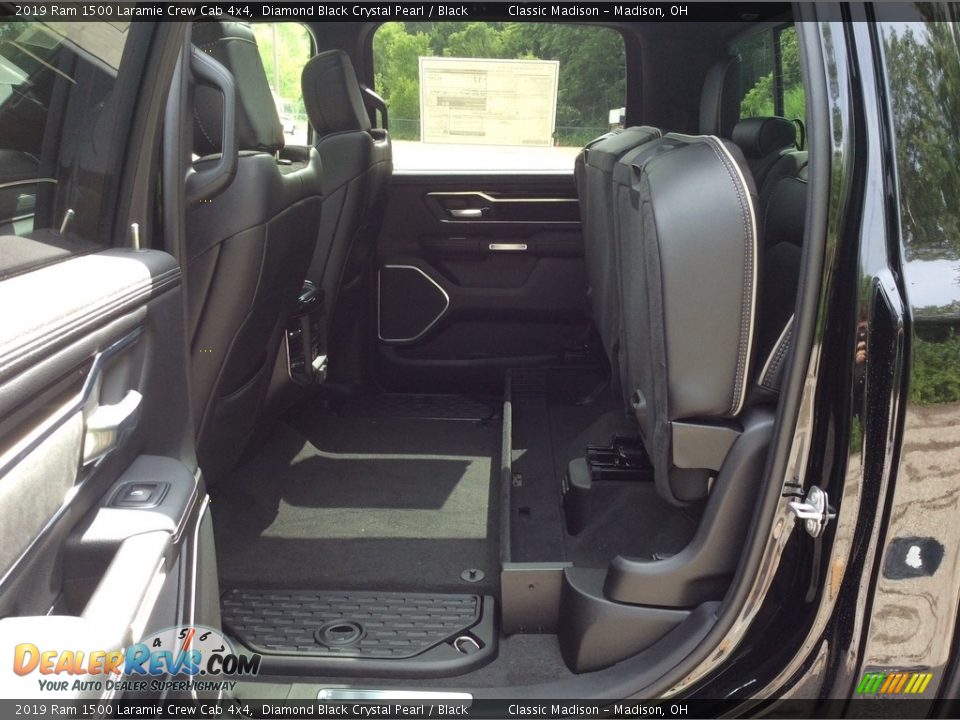 2019 Ram 1500 Laramie Crew Cab 4x4 Diamond Black Crystal Pearl / Black Photo #21