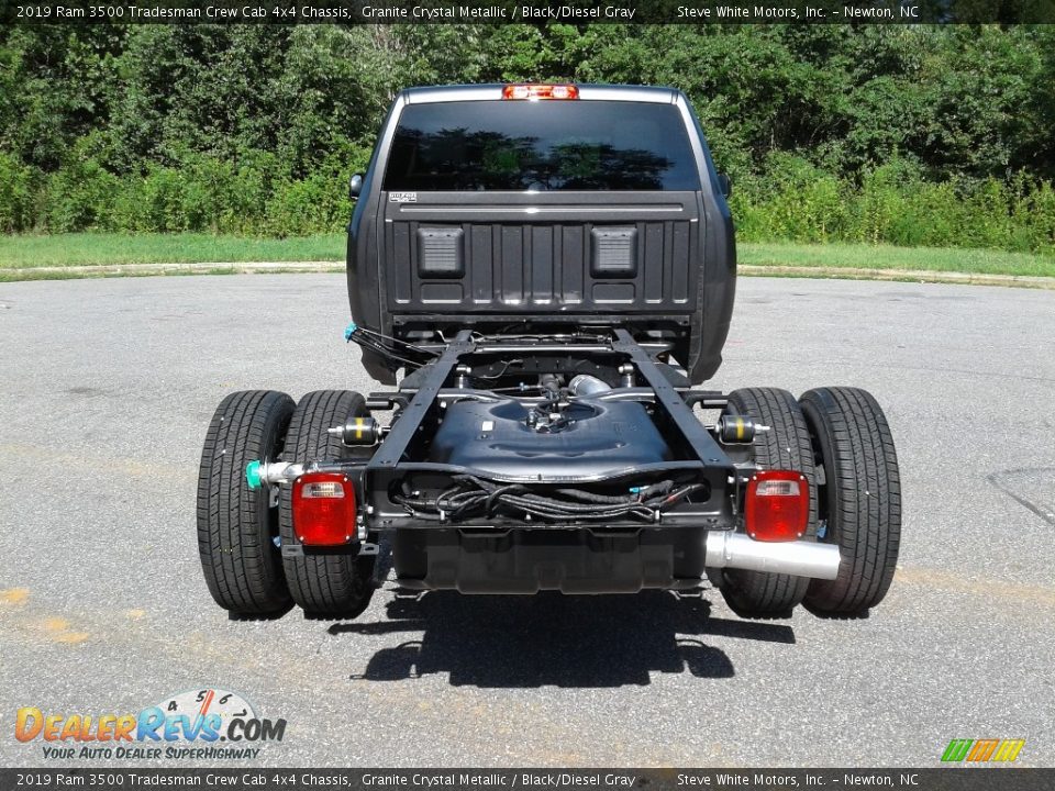 2019 Ram 3500 Tradesman Crew Cab 4x4 Chassis Granite Crystal Metallic / Black/Diesel Gray Photo #12