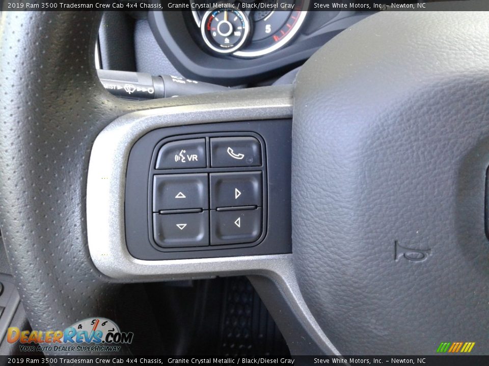 2019 Ram 3500 Tradesman Crew Cab 4x4 Chassis Granite Crystal Metallic / Black/Diesel Gray Photo #15