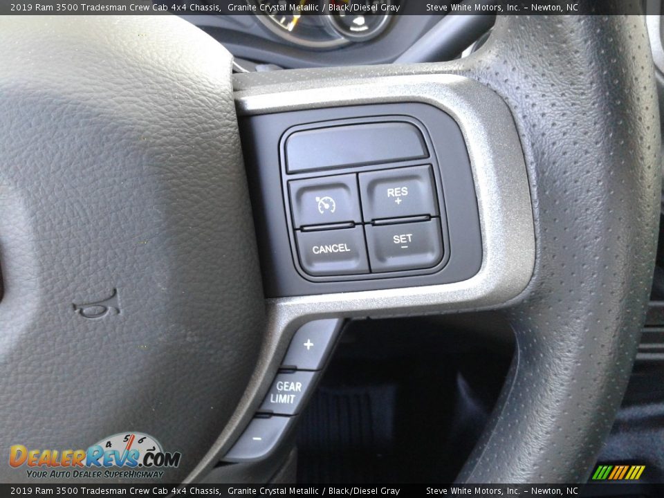 2019 Ram 3500 Tradesman Crew Cab 4x4 Chassis Granite Crystal Metallic / Black/Diesel Gray Photo #16