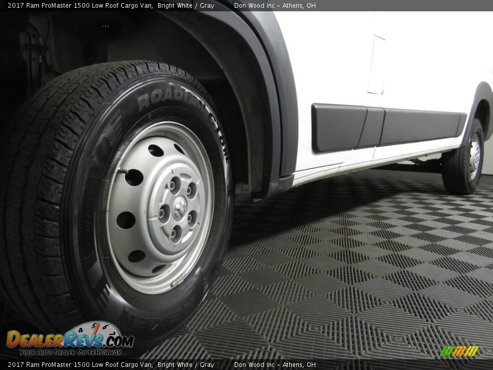 2017 Ram ProMaster 1500 Low Roof Cargo Van Bright White / Gray Photo #8