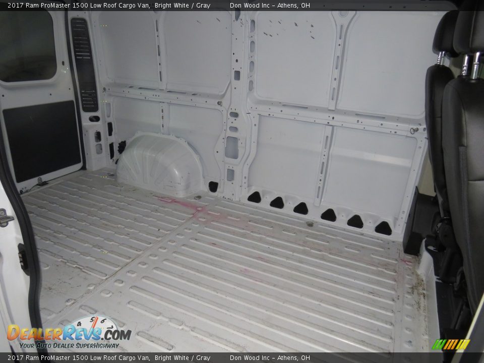 2017 Ram ProMaster 1500 Low Roof Cargo Van Bright White / Gray Photo #20