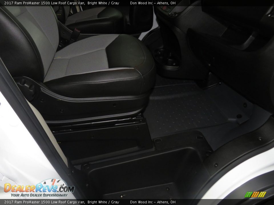 2017 Ram ProMaster 1500 Low Roof Cargo Van Bright White / Gray Photo #22