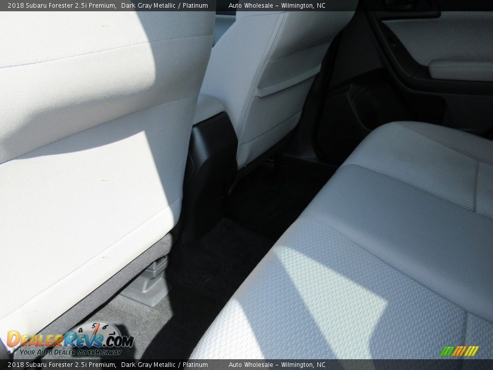 2018 Subaru Forester 2.5i Premium Dark Gray Metallic / Platinum Photo #11