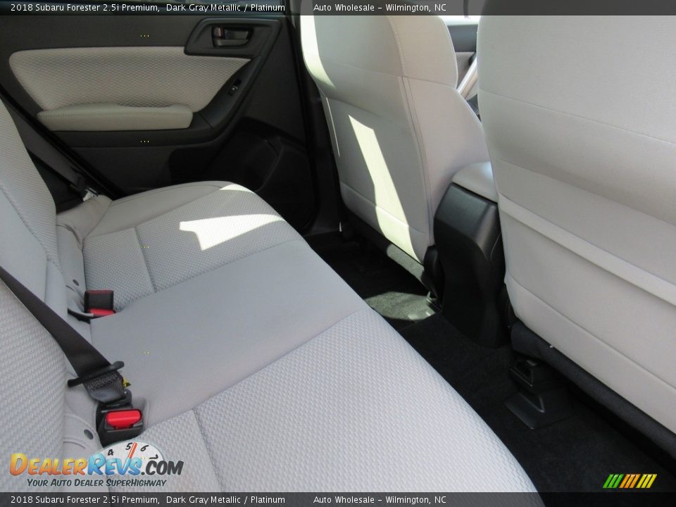 2018 Subaru Forester 2.5i Premium Dark Gray Metallic / Platinum Photo #13