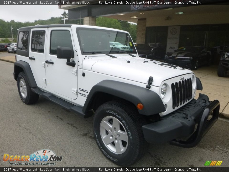 2017 Jeep Wrangler Unlimited Sport 4x4 Bright White / Black Photo #3