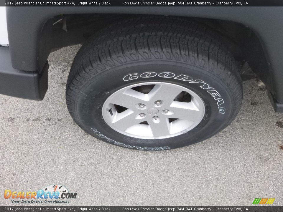 2017 Jeep Wrangler Unlimited Sport 4x4 Bright White / Black Photo #9