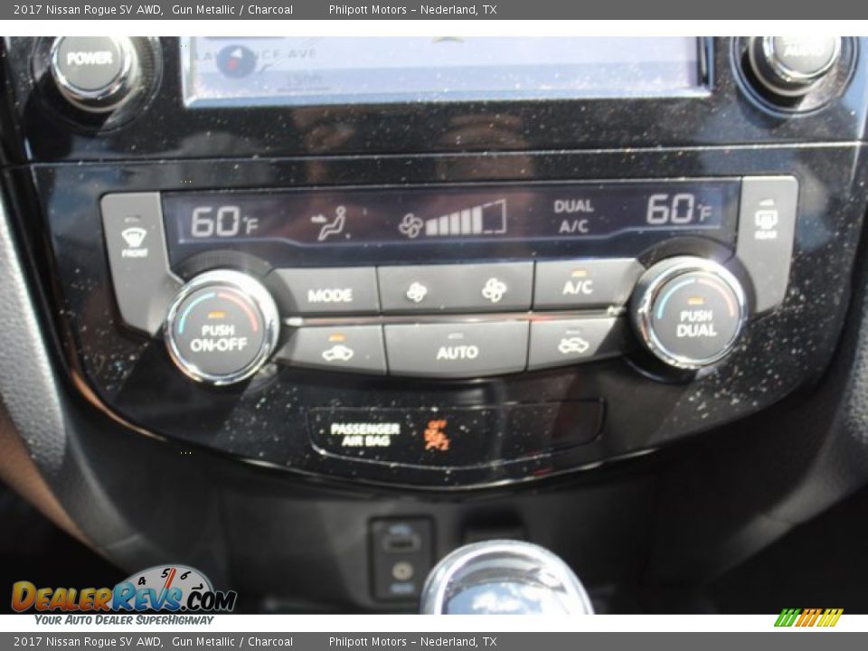 2017 Nissan Rogue SV AWD Gun Metallic / Charcoal Photo #17