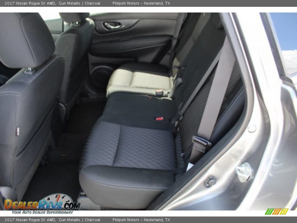 2017 Nissan Rogue SV AWD Gun Metallic / Charcoal Photo #20