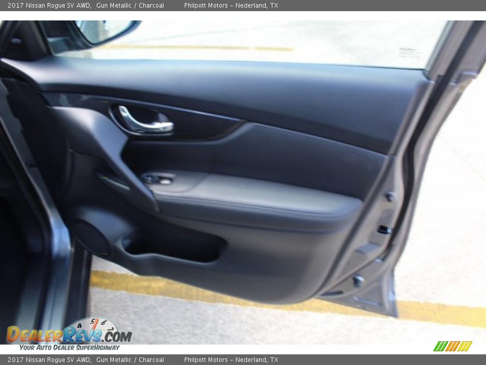 2017 Nissan Rogue SV AWD Gun Metallic / Charcoal Photo #25