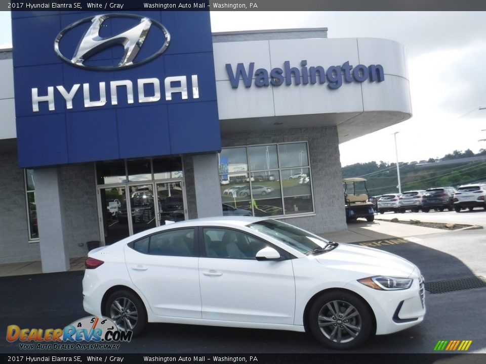 2017 Hyundai Elantra SE White / Gray Photo #2