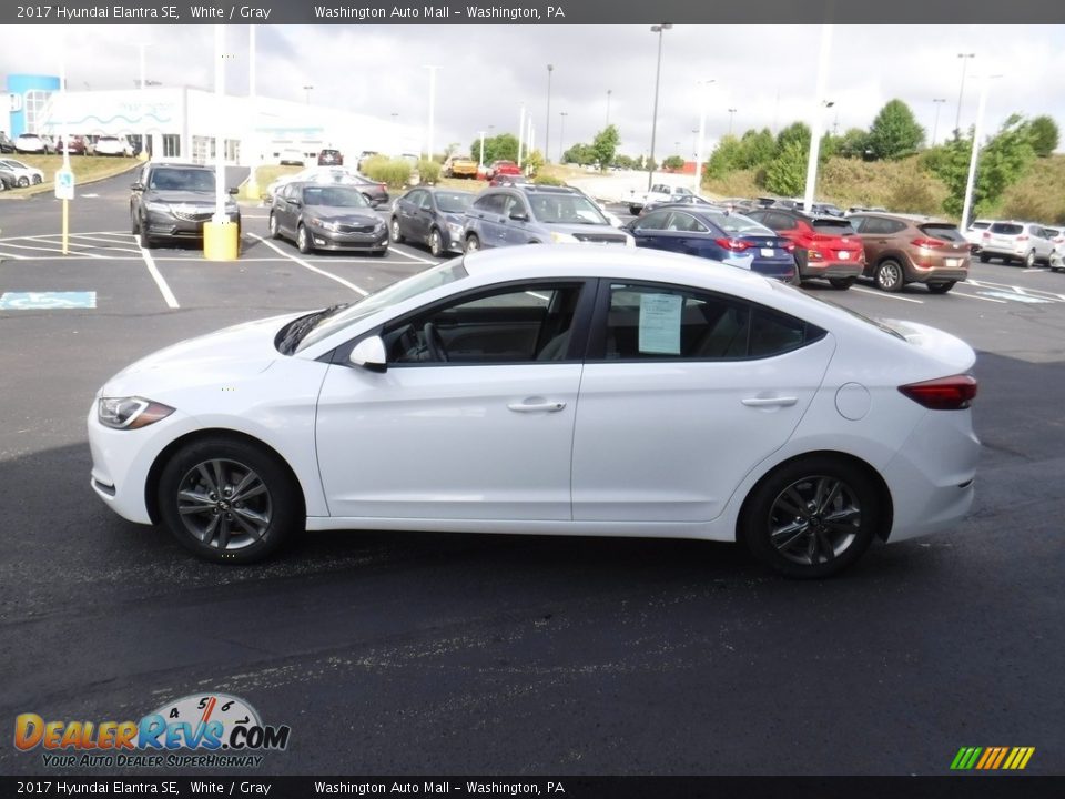 2017 Hyundai Elantra SE White / Gray Photo #6