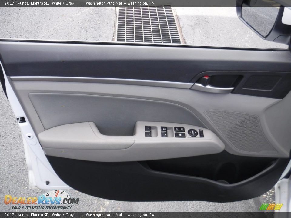 2017 Hyundai Elantra SE White / Gray Photo #10