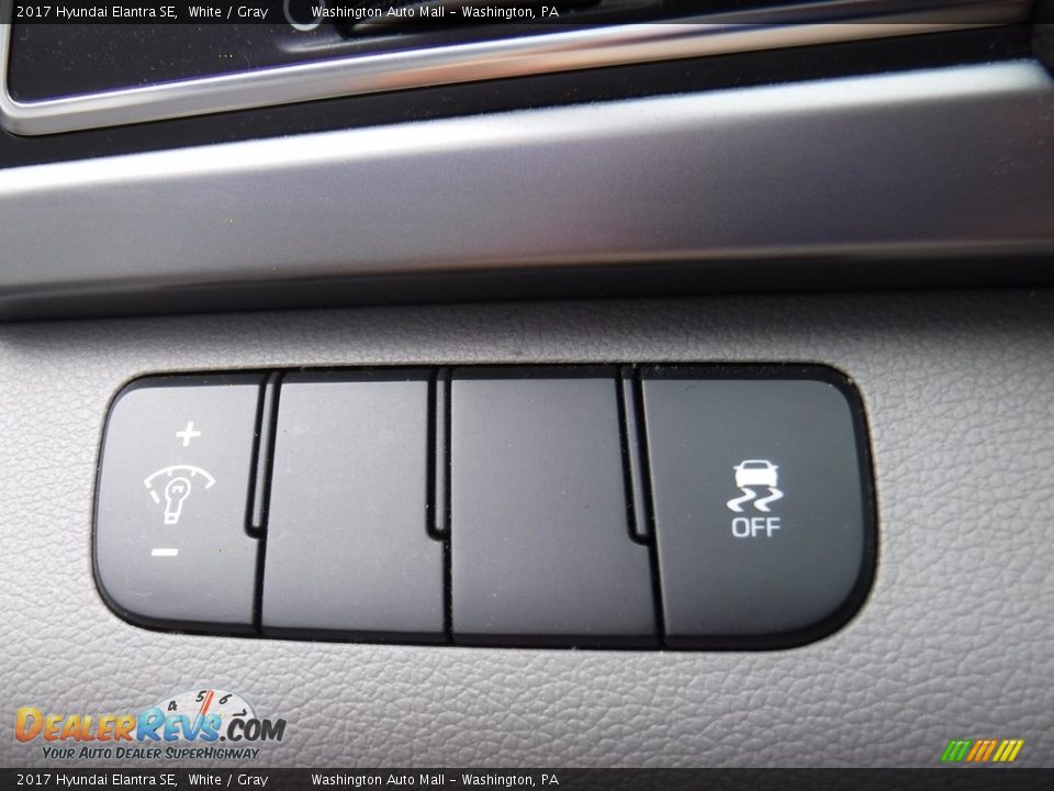 2017 Hyundai Elantra SE White / Gray Photo #13