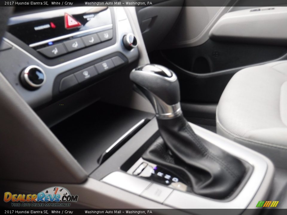 2017 Hyundai Elantra SE White / Gray Photo #14