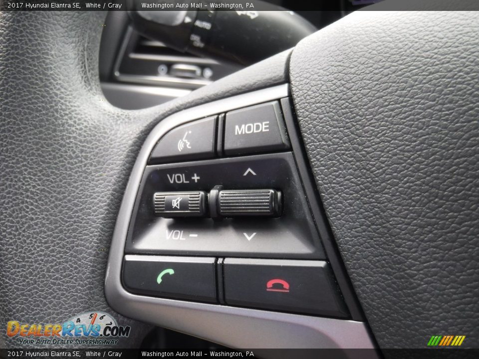 2017 Hyundai Elantra SE White / Gray Photo #17