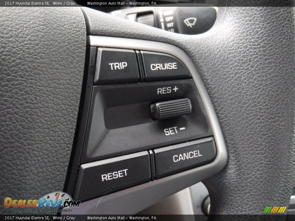 2017 Hyundai Elantra SE White / Gray Photo #18