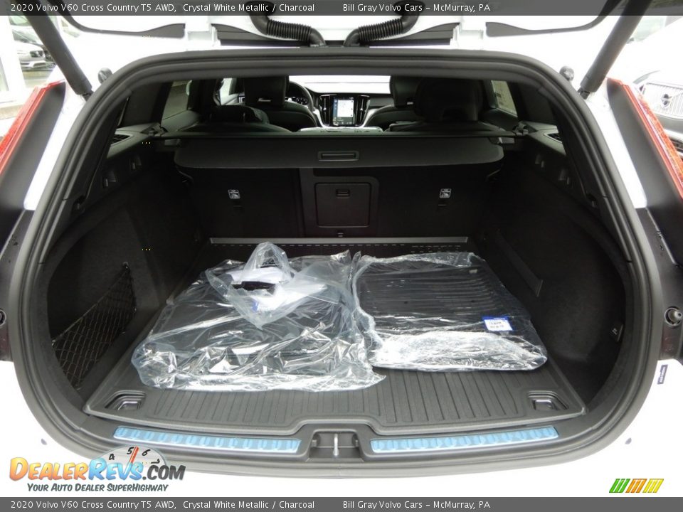 2020 Volvo V60 Cross Country T5 AWD Trunk Photo #3