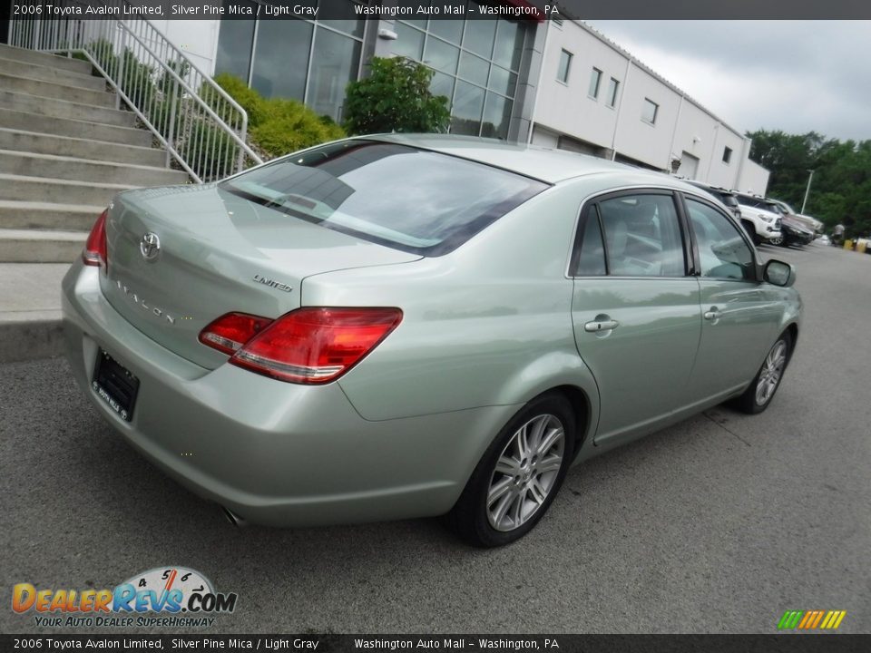 2006 Toyota Avalon Limited Silver Pine Mica / Light Gray Photo #10