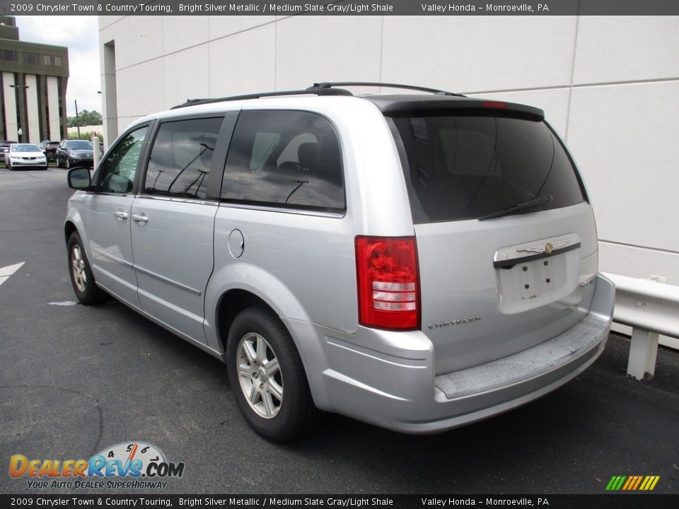 2009 Chrysler Town & Country Touring Bright Silver Metallic / Medium Slate Gray/Light Shale Photo #3