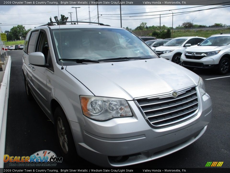 2009 Chrysler Town & Country Touring Bright Silver Metallic / Medium Slate Gray/Light Shale Photo #6