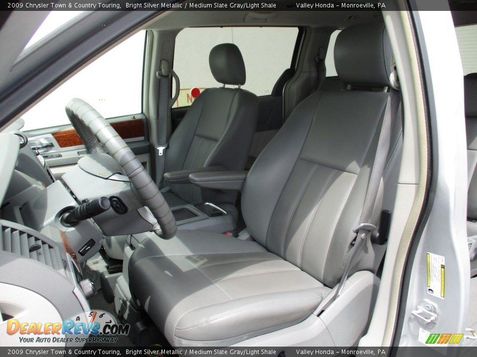 2009 Chrysler Town & Country Touring Bright Silver Metallic / Medium Slate Gray/Light Shale Photo #10