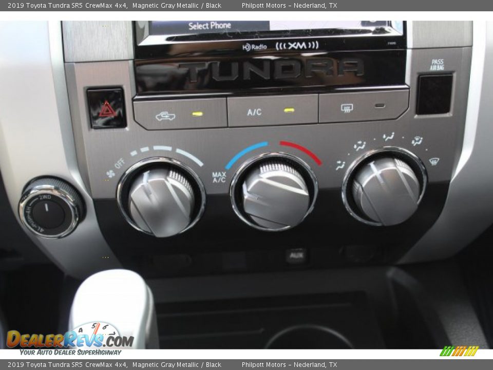 2019 Toyota Tundra SR5 CrewMax 4x4 Magnetic Gray Metallic / Black Photo #17