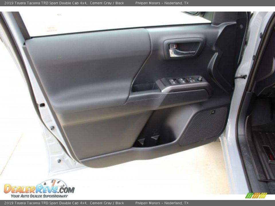2019 Toyota Tacoma TRD Sport Double Cab 4x4 Cement Gray / Black Photo #9