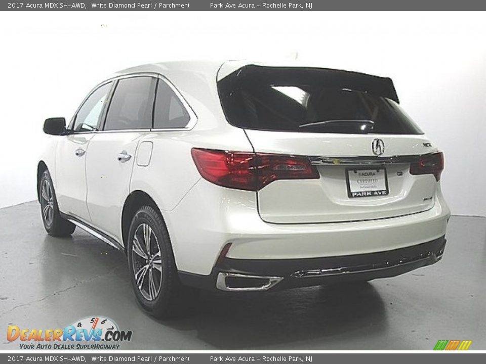 2017 Acura MDX SH-AWD White Diamond Pearl / Parchment Photo #2