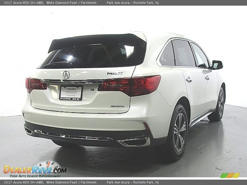 2017 Acura MDX SH-AWD White Diamond Pearl / Parchment Photo #4