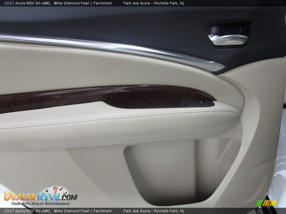 2017 Acura MDX SH-AWD White Diamond Pearl / Parchment Photo #10