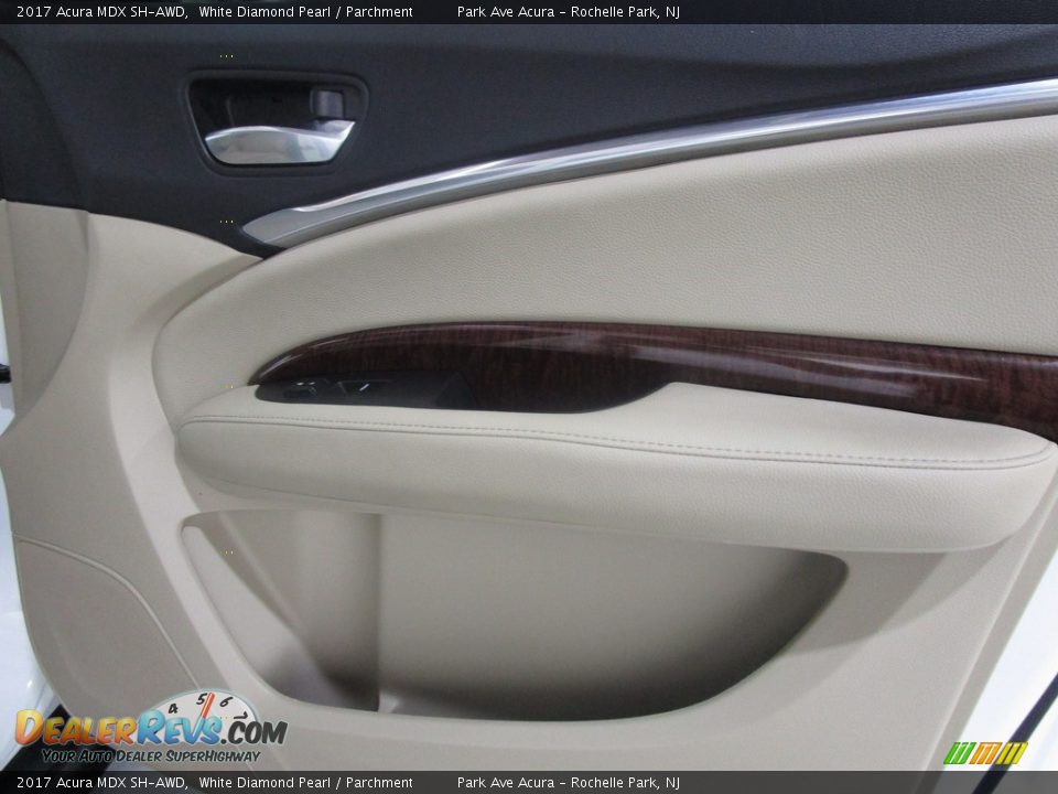 2017 Acura MDX SH-AWD White Diamond Pearl / Parchment Photo #15