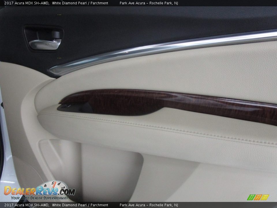 2017 Acura MDX SH-AWD White Diamond Pearl / Parchment Photo #18