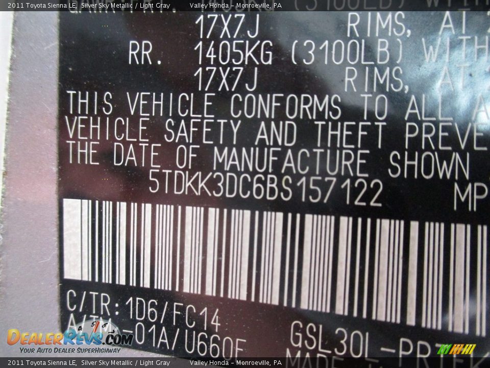 2011 Toyota Sienna LE Silver Sky Metallic / Light Gray Photo #19