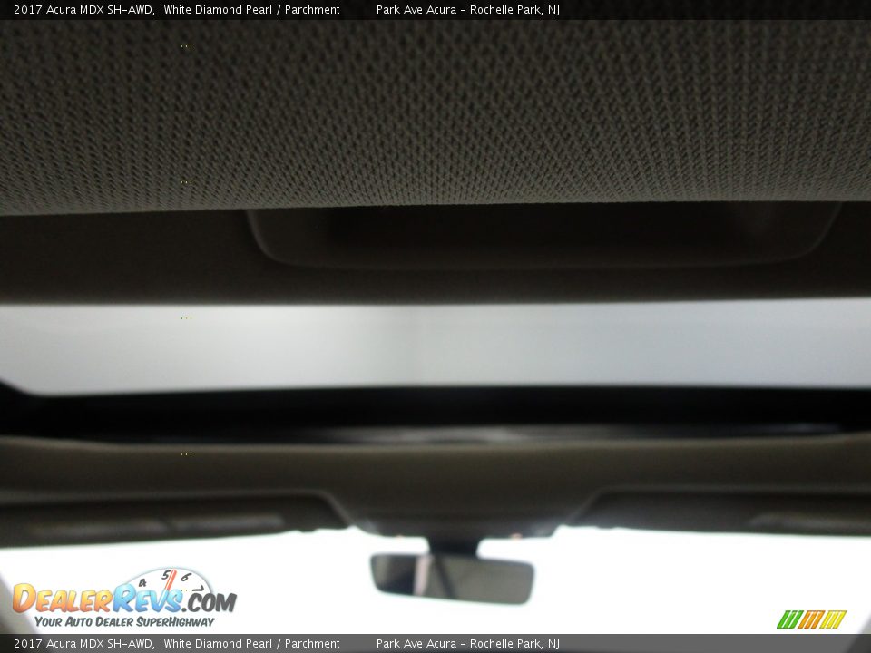 2017 Acura MDX SH-AWD White Diamond Pearl / Parchment Photo #25