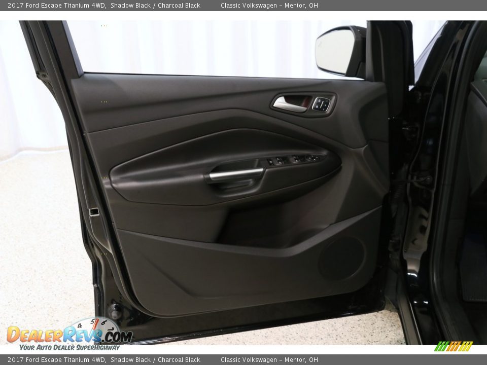 2017 Ford Escape Titanium 4WD Shadow Black / Charcoal Black Photo #5